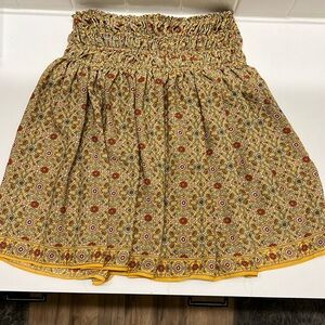 Gathered mini skirt, muted gold, salmon, grey and green